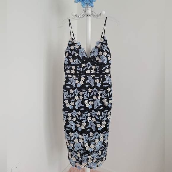 BARDOT // Botanica Lace Midi Dress - Picture 1 of 4